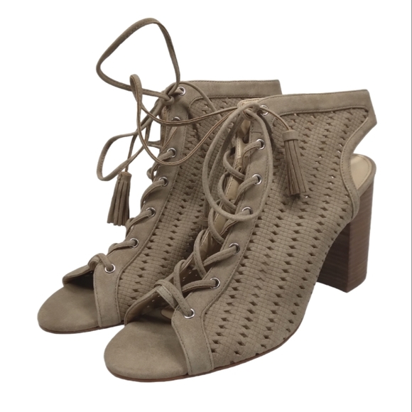 Jessica Simpson Shoes - Jessica Simpson Tinnay Block Heel Lace Up High Heels Tan size 10
